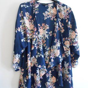 Cameo Light Shrug/cover, Blue Floral, Size 2x